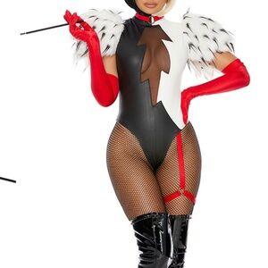 Sexy cruella deville costume XS/S - WIG INCLUDED!